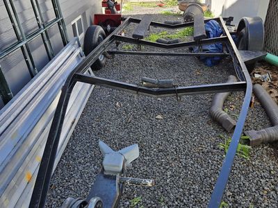 17' boat trailer