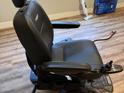 Pride Jazzy EVO 613 Power Wheelchair Electric Mobility Chair