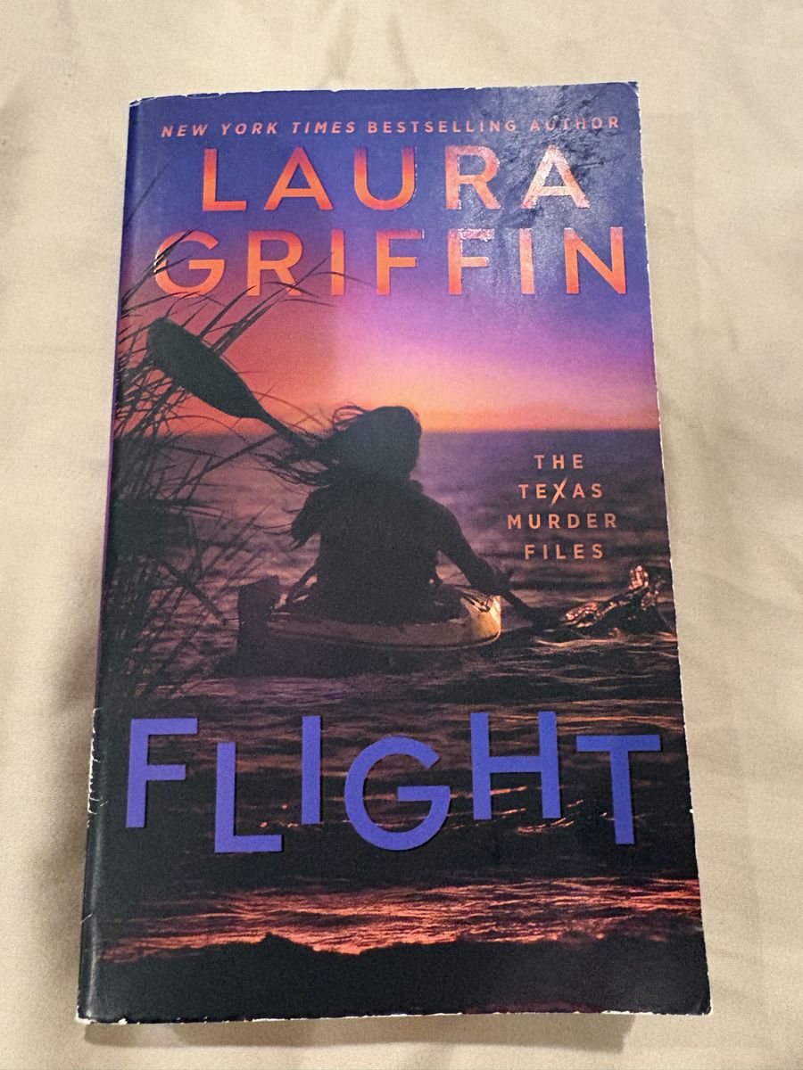 Laura Griffin - Flight (The Texas Murder Files) Thriller Paperback Book