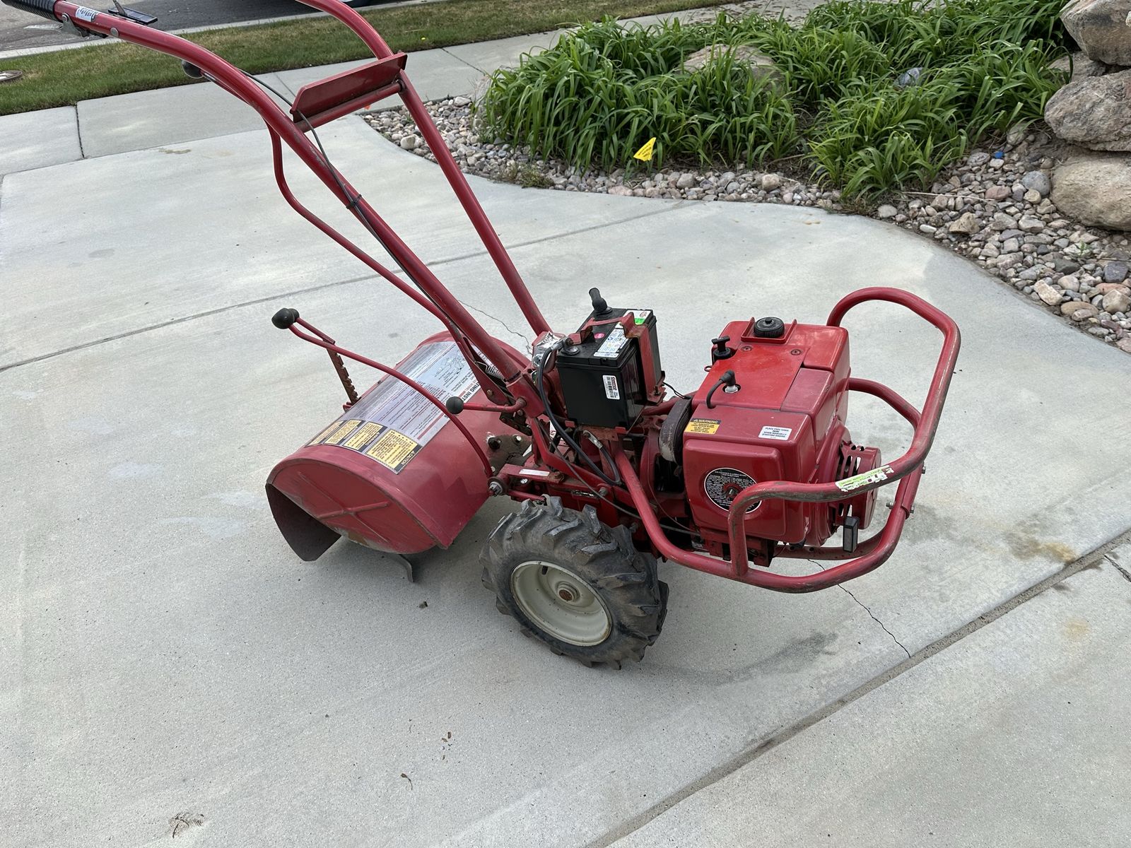 Troy-Bilt Horse Tiller – 8HP Electric Start
