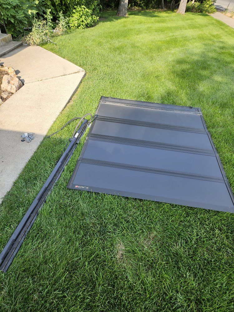 BAKFlip MX4 Hard Folding Truck Bed Tonneau Cover Model 448223