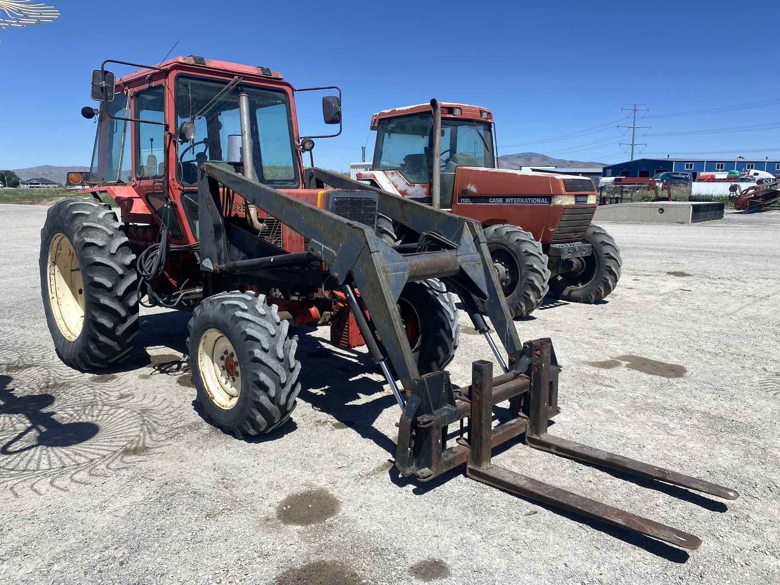 BELARUS 825 Tractor CN2993
