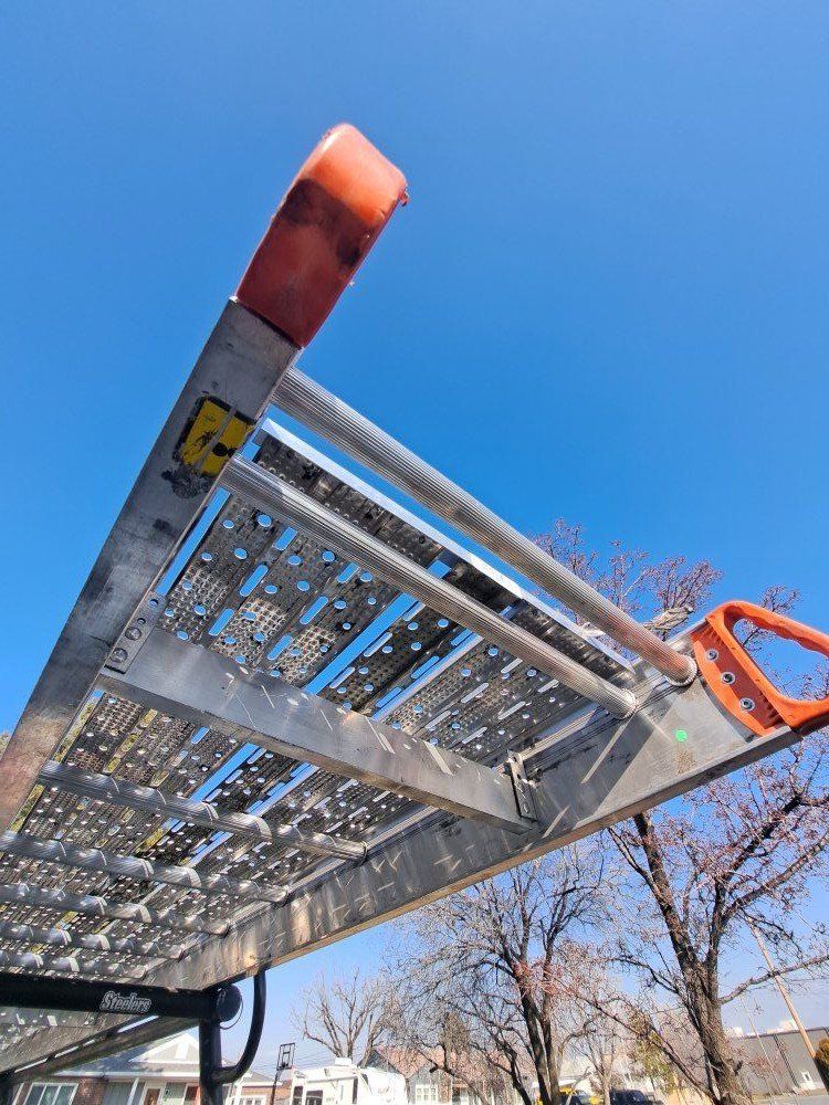 louisville 24 foot long. 2 foot wide. scaffoldin