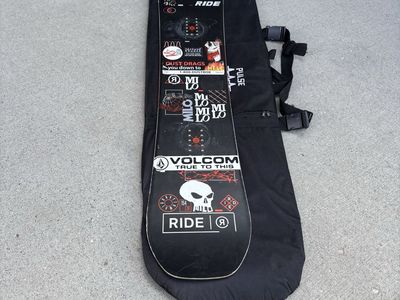 Ride Milo Series Snowboard 154cm with Volcom Stickers & Pulse Carry Bag