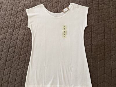 Brand New Sweet Salt Classics Ultimate Tee White Top Small