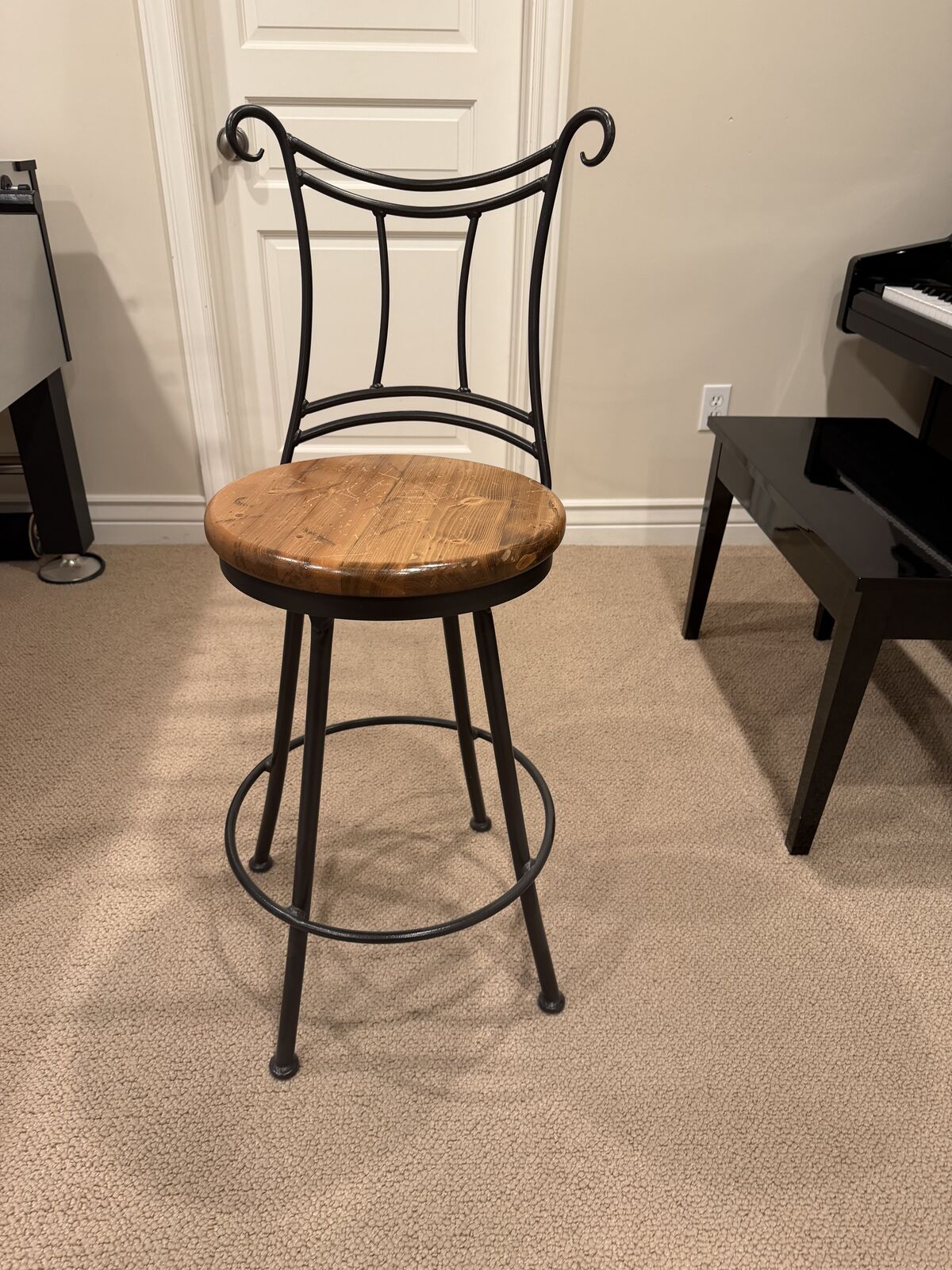 Set of 6 Bar Stools
