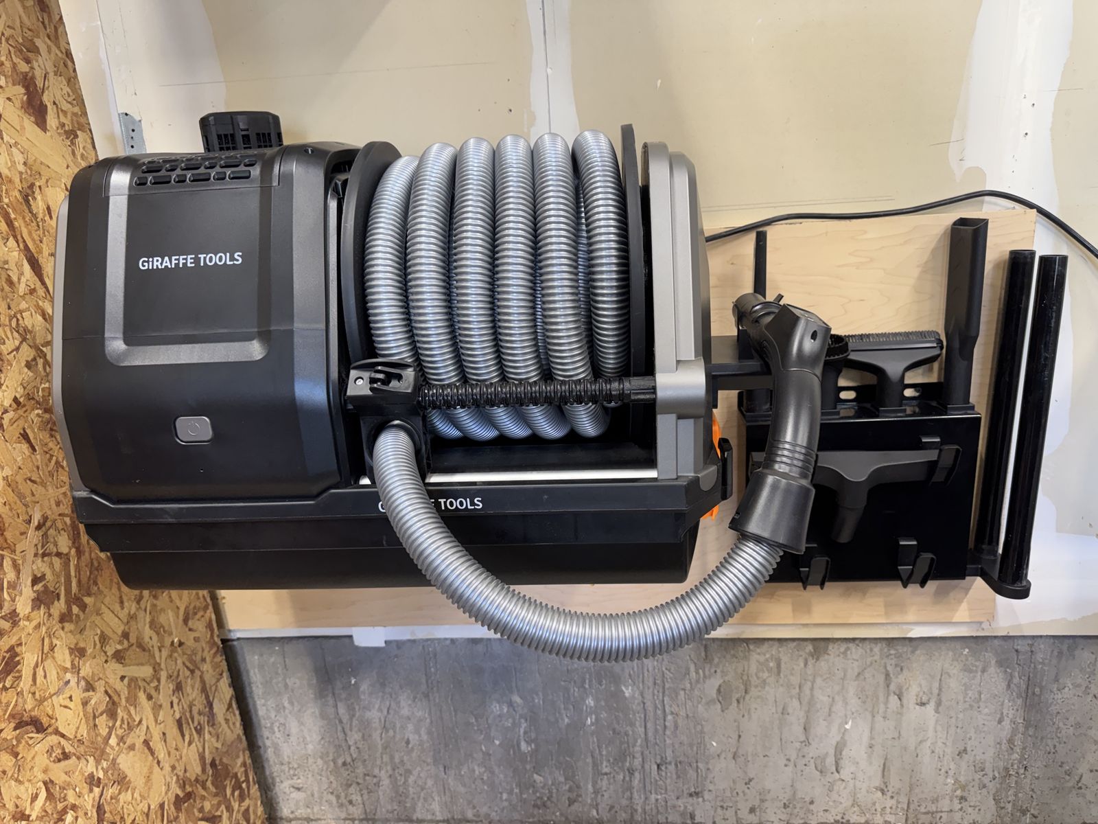 Giraffe Tools Wall-Mounted Retractable Vacuum Hose System with Accessories