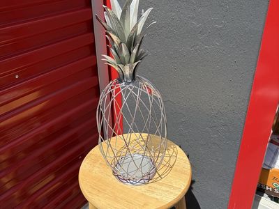 Cool Decorative Metal Pineapple Wire Basket Sculpture !!