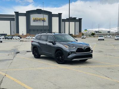 2021 Toyota Highlander Hybrid Limited Platinum