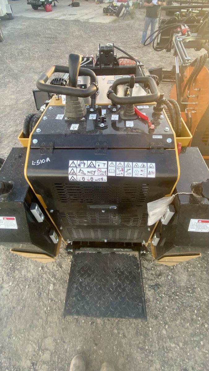 Main image 2