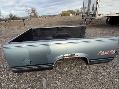 GMC Pickup Bed & Tailgate