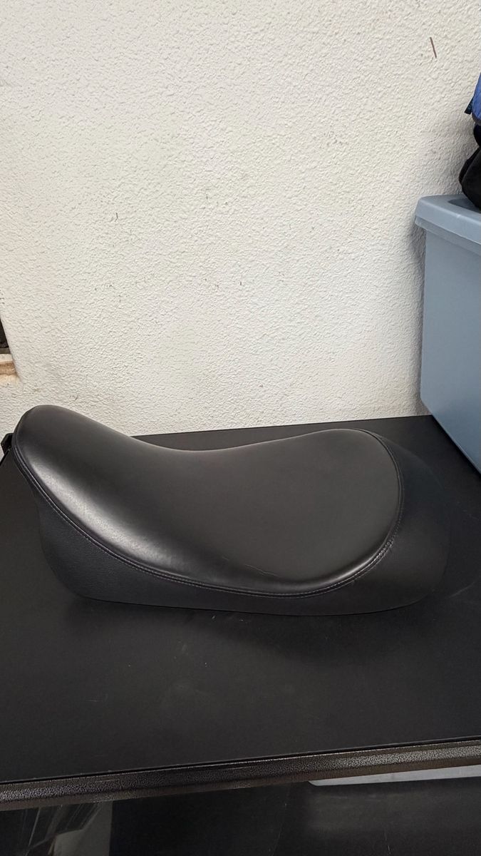 Drag specialties Harley Davidson touring low pro seat