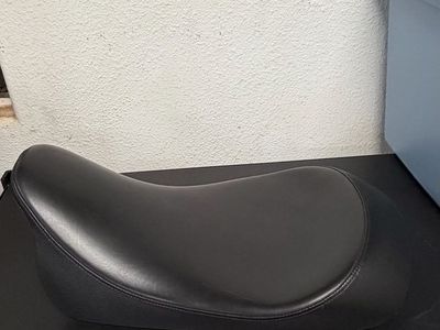Drag specialties Harley Davidson touring low pro seat