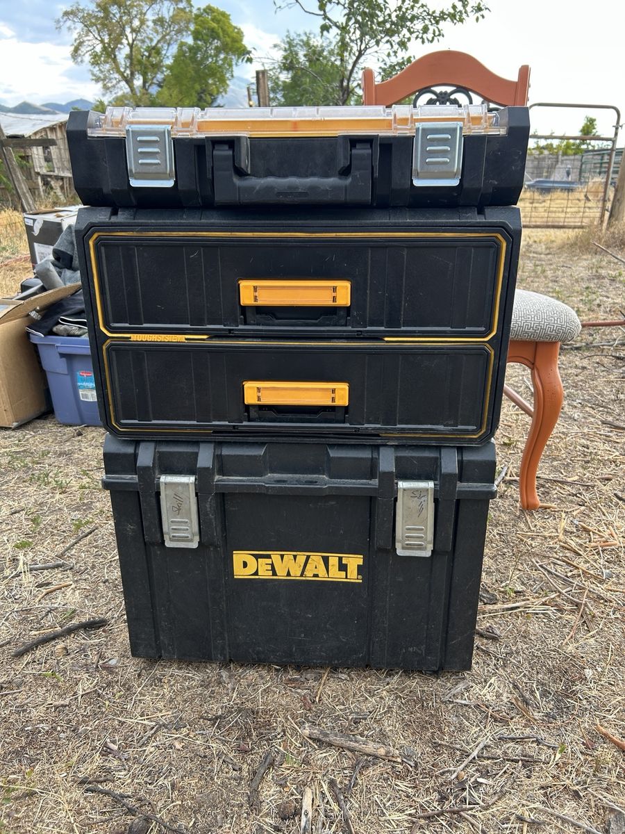 DEWALT ToughSystem Stackable Tool Box Set – 3 Piece with Organizer