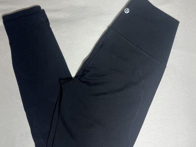Lululemon black active leggings size 4