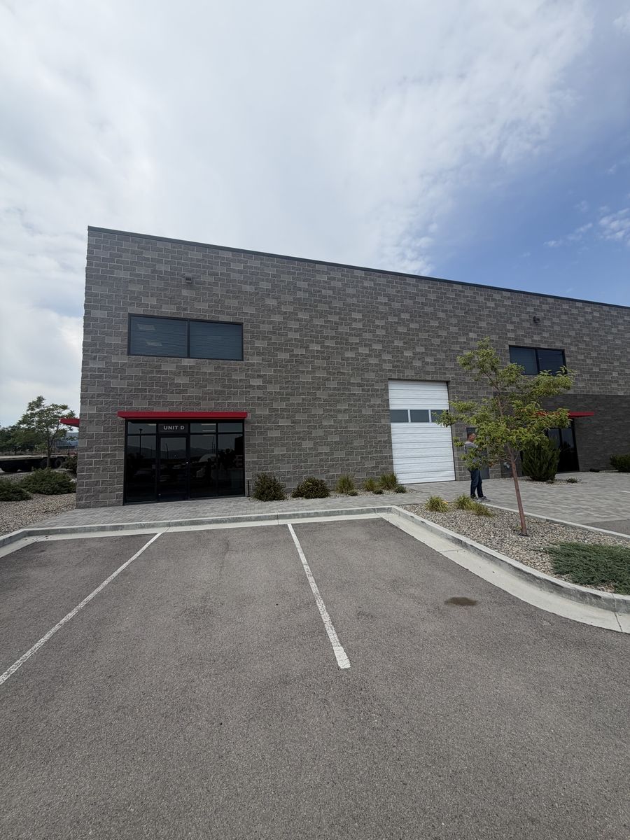 Office / Wearhouse for Rent