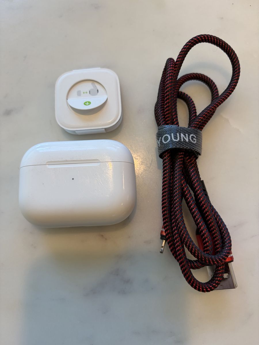 Apple AirPods Pro with Charging Case