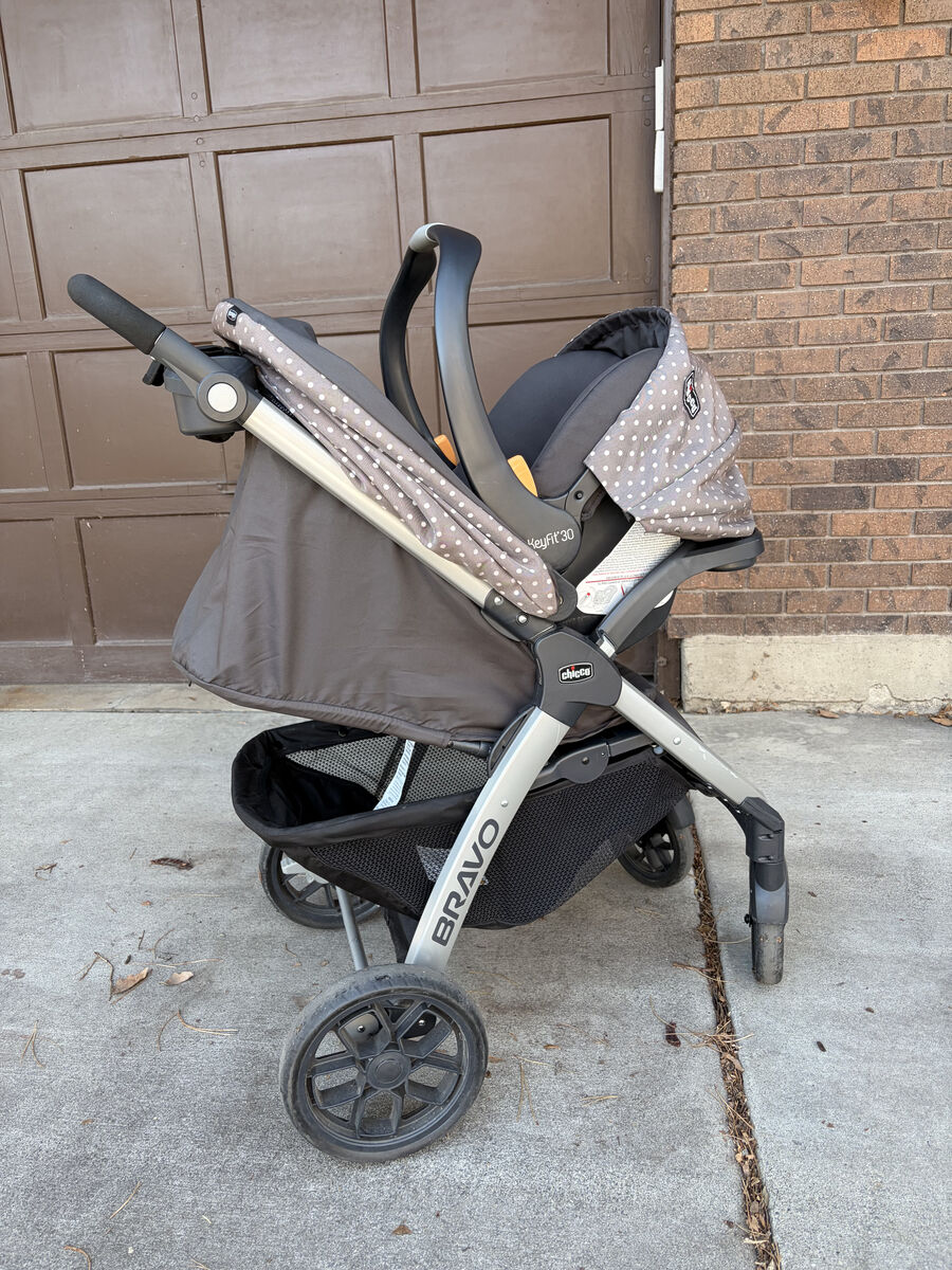Chico Bravo Keyfit 30 Stroller + Carseat