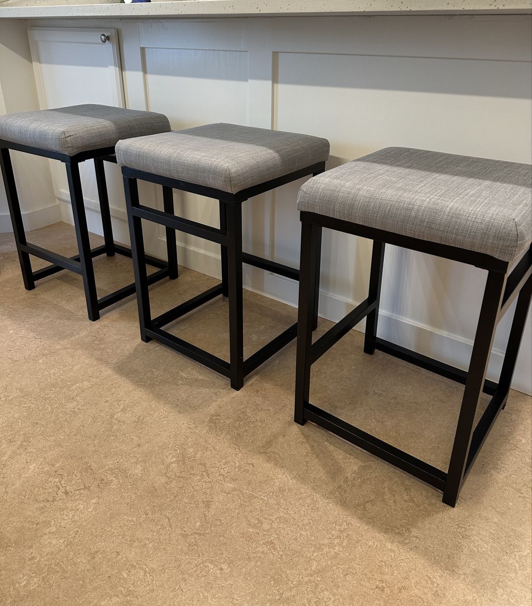 3 Modern Comfy Bar Stools Reg 24” T 