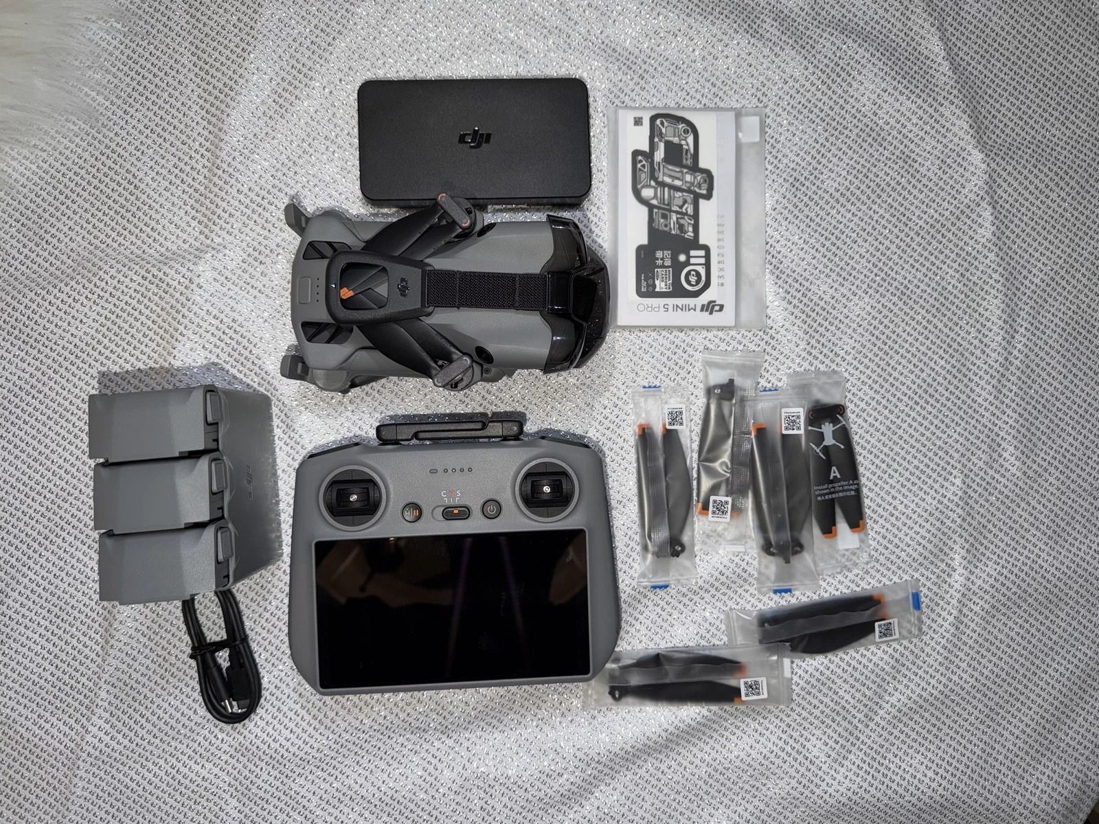 DJI Mini 5 Pro Fly More Combo Plus Whit RC2 Remote