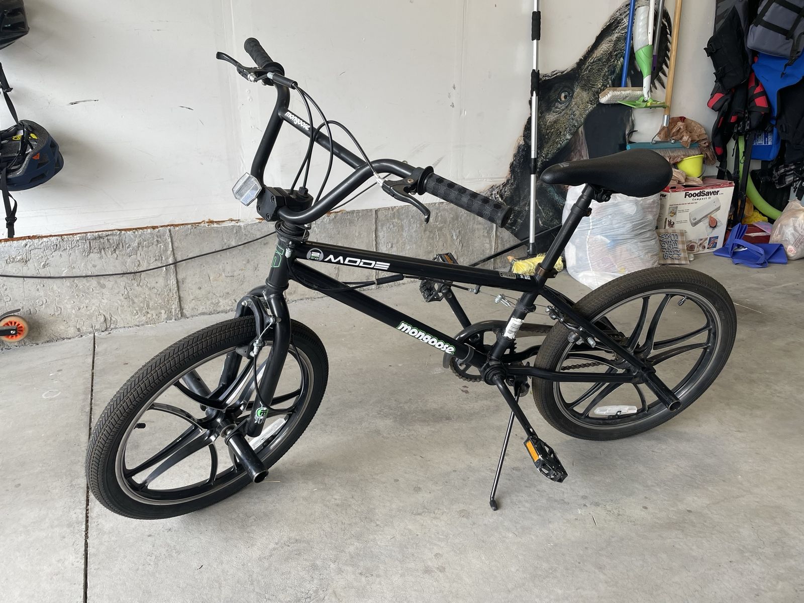 Mongoose bmx style bike with pegs