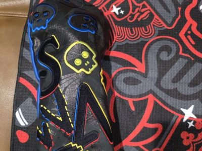 Swag Golf Skull Pattern Towel & Driver Headcover