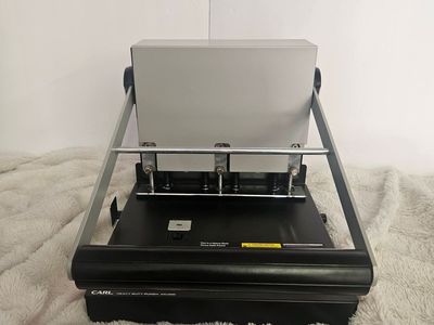 Hole punch 300 page