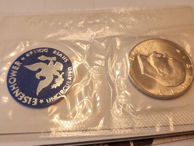 1971 Eisenhower silver. dollar