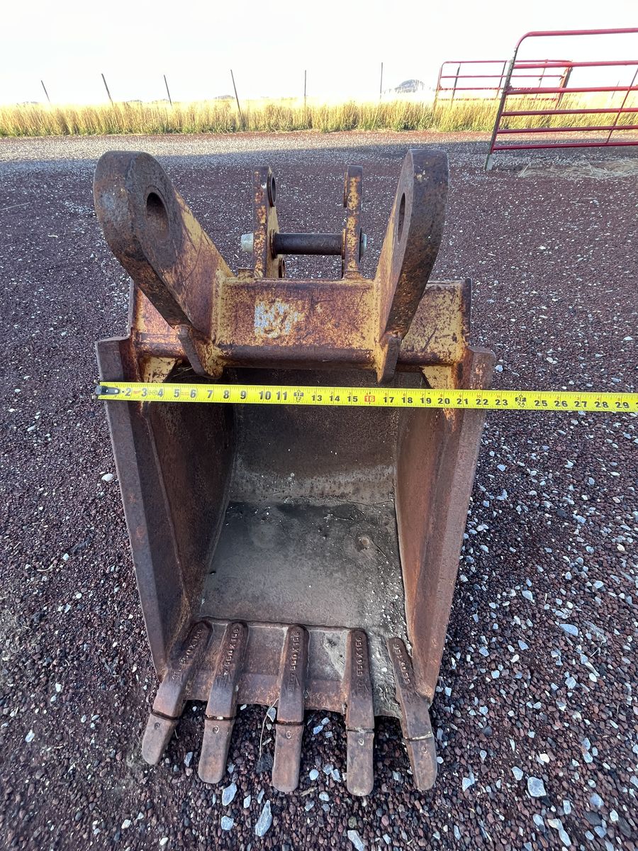 Backhoe/Excavator Bucket