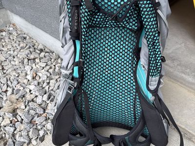 Osprey Eja 58L Lightweight Ventilated Backpacking Backpack - Women's Small