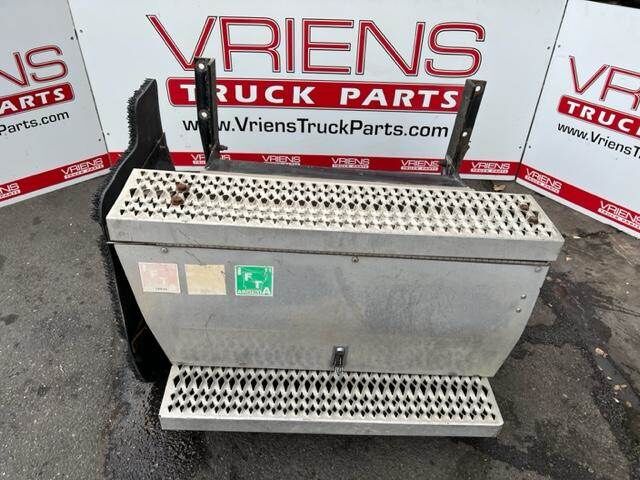 Peterbilt 386 Tool Box