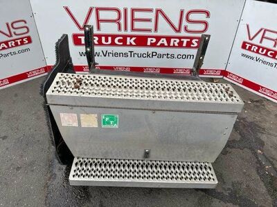 Peterbilt 386 Tool Box