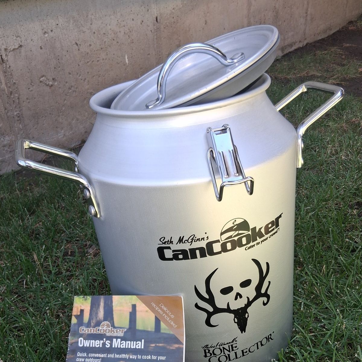 *Seth McGinn's Bone Collector* CanCooker-4 Gallon Portable Outdoor Cooker Steamer BRAND NEW!!!