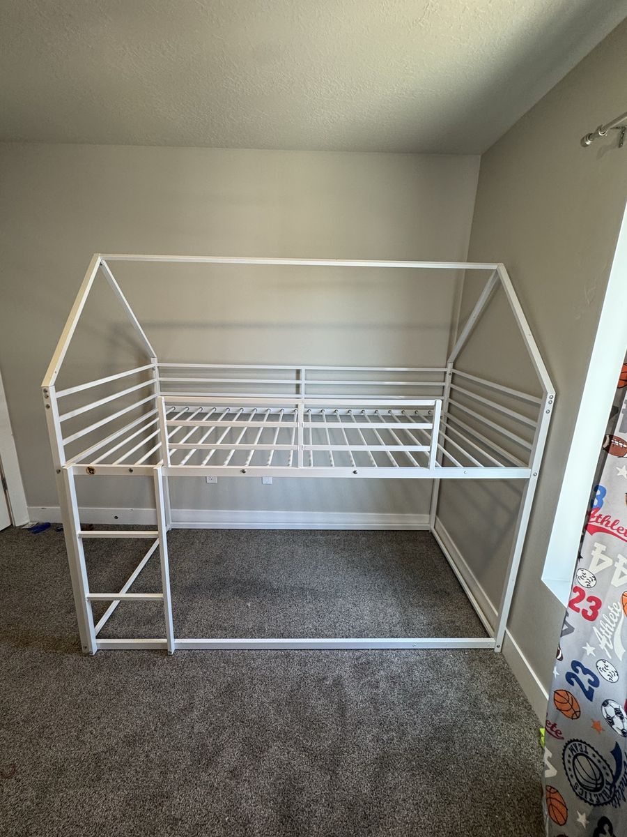 Bunk Bed, White, Metal Frame with Removable Slide and Ladder