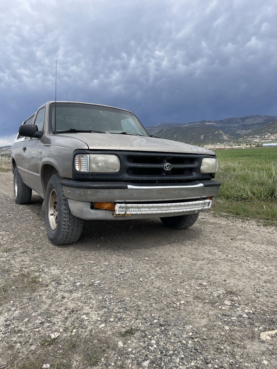 Used 1996 Mazda B2300 Extended Cab Pickup Truck w/ Camper Shell