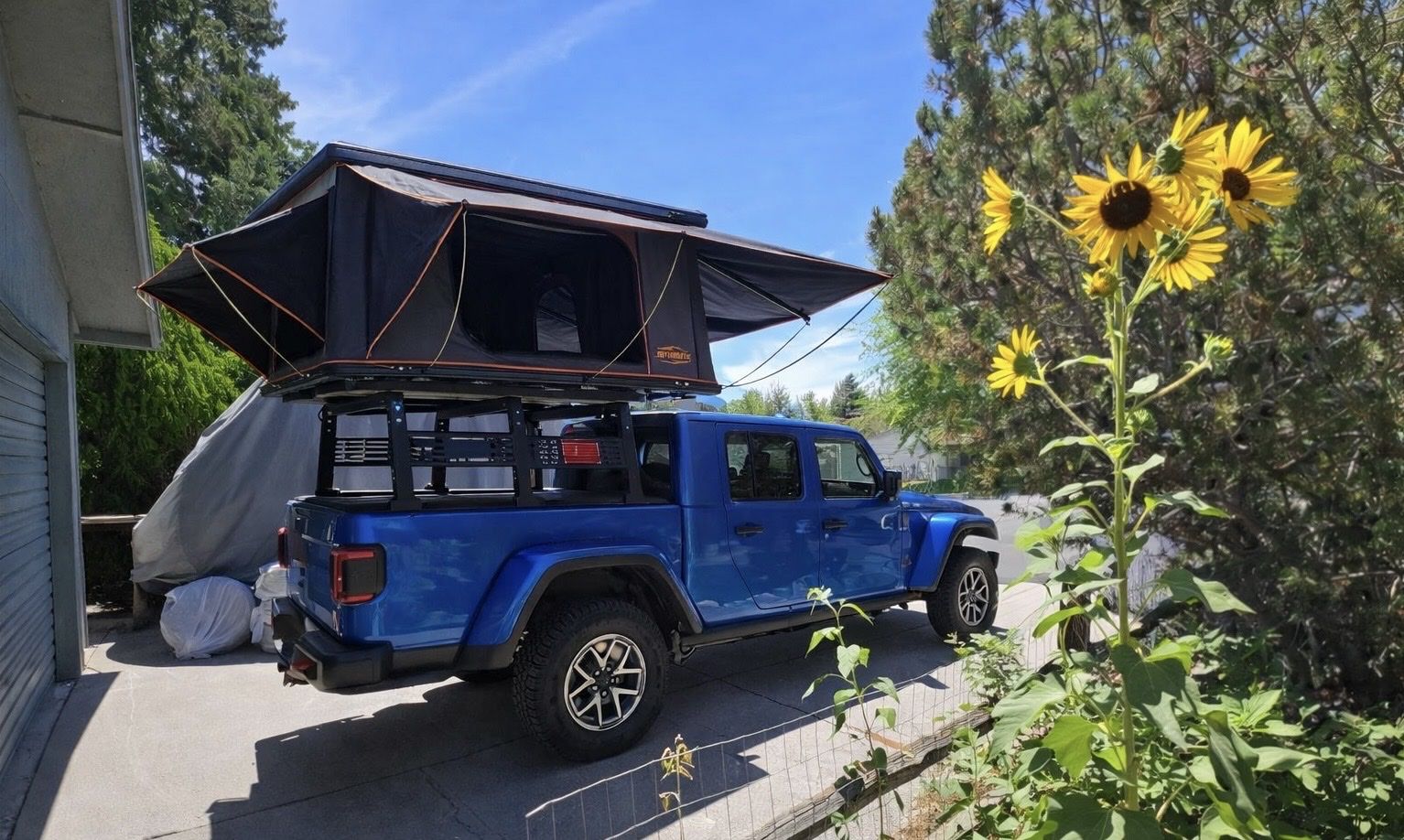 Joyinrute Hardshell Rooftop Tent