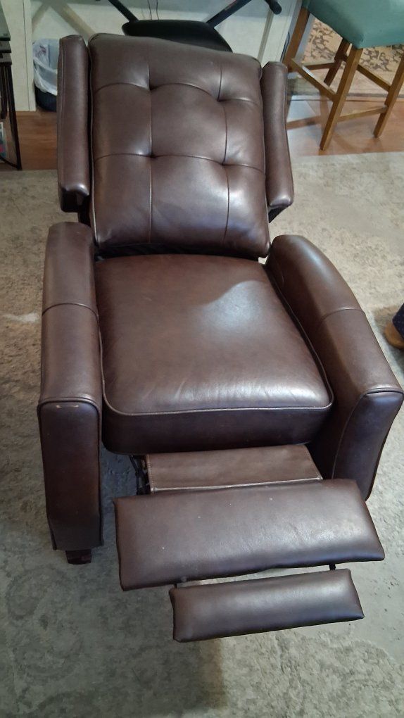 Main image 4