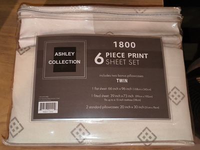 Ashley Collection 1800 6-Piece Print Sheet Set Twin Size New