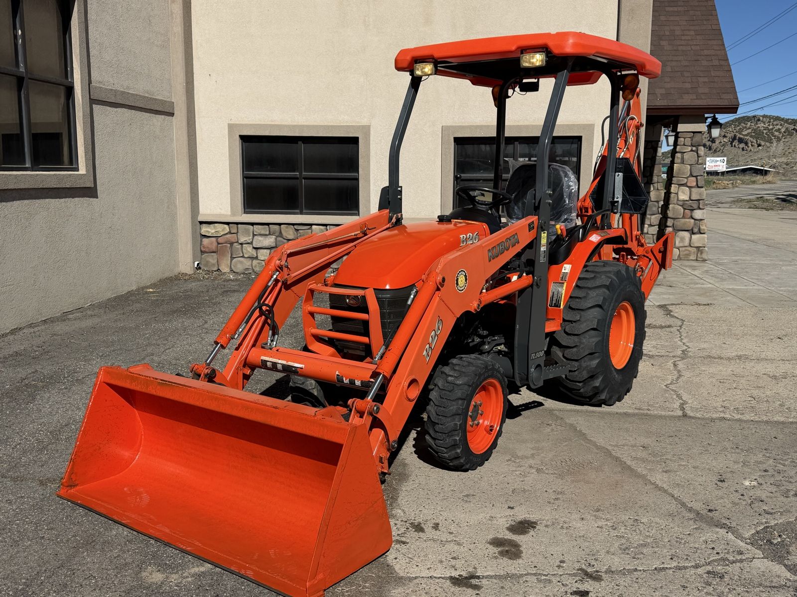 Kubota B26 Tractor Backhoe