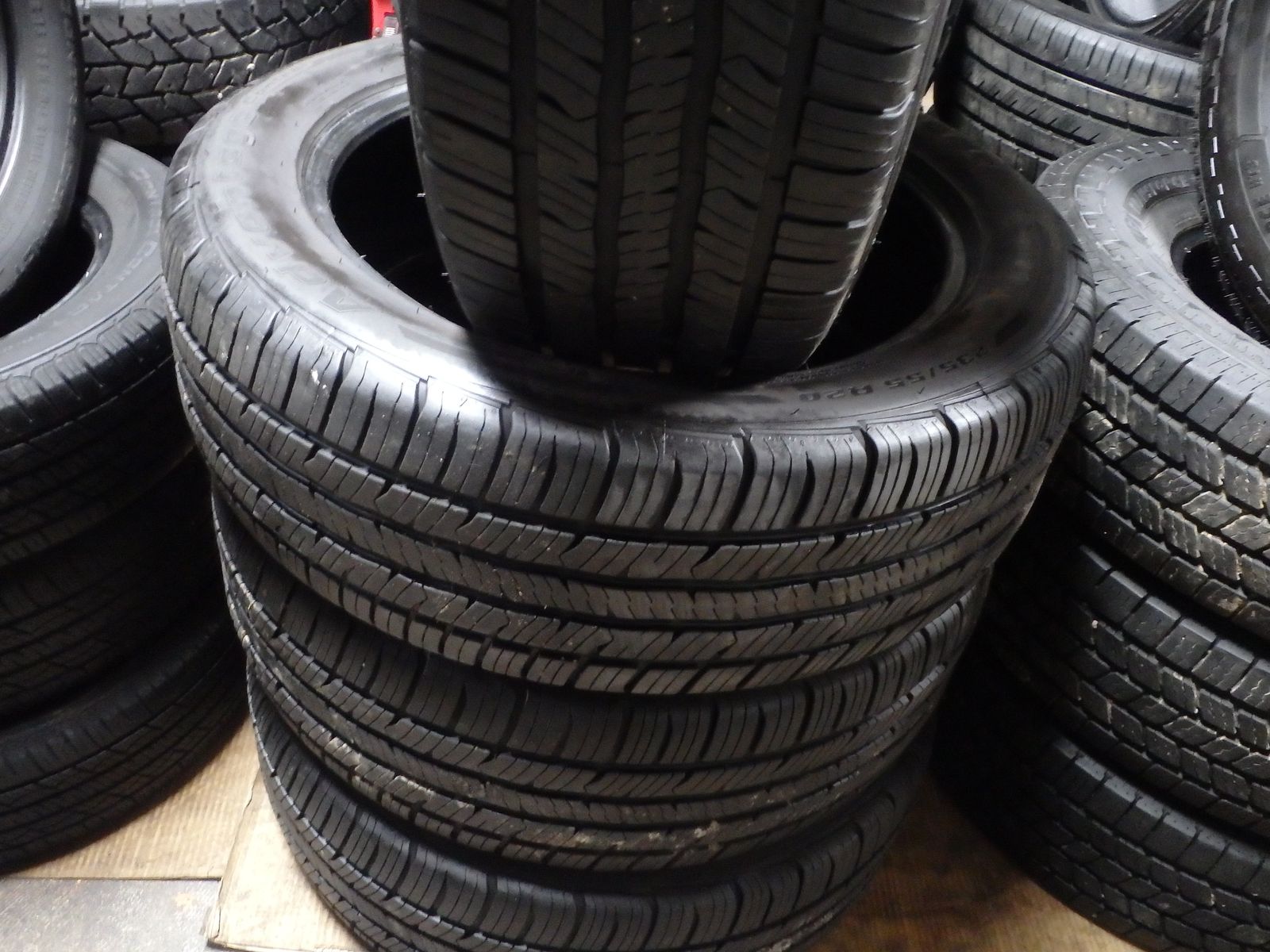 235/55R20 BF GOODRICH ADVANTAGE CONTROL SET OF USED TIRES