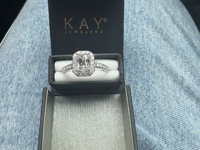 Lab grown diamond engagement ring