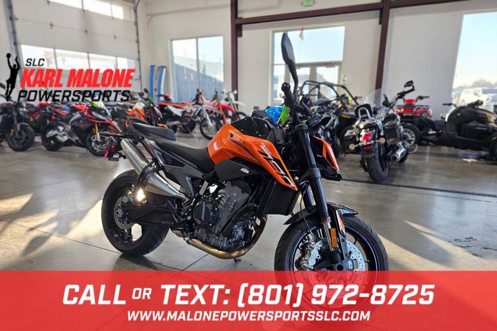 2023 KTM 790 Duke - UK00345-C