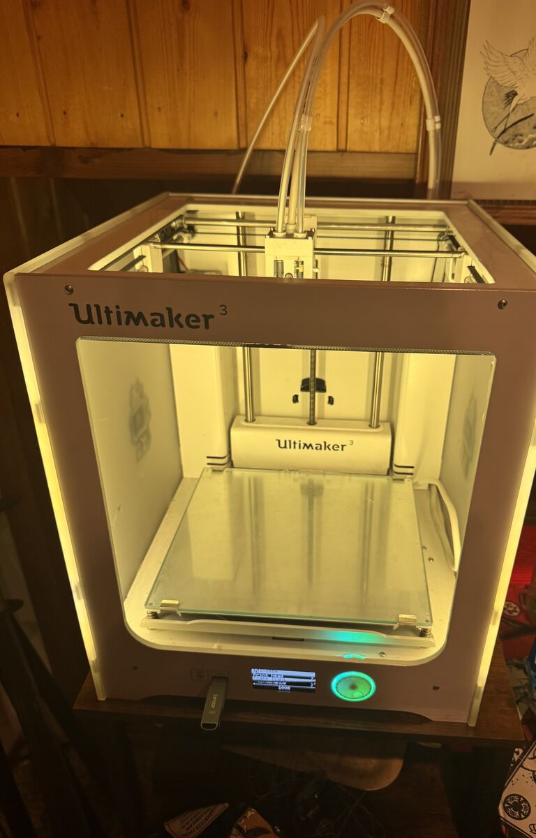 Ultimaker 3 dual extruder 3D printer $500 OBO