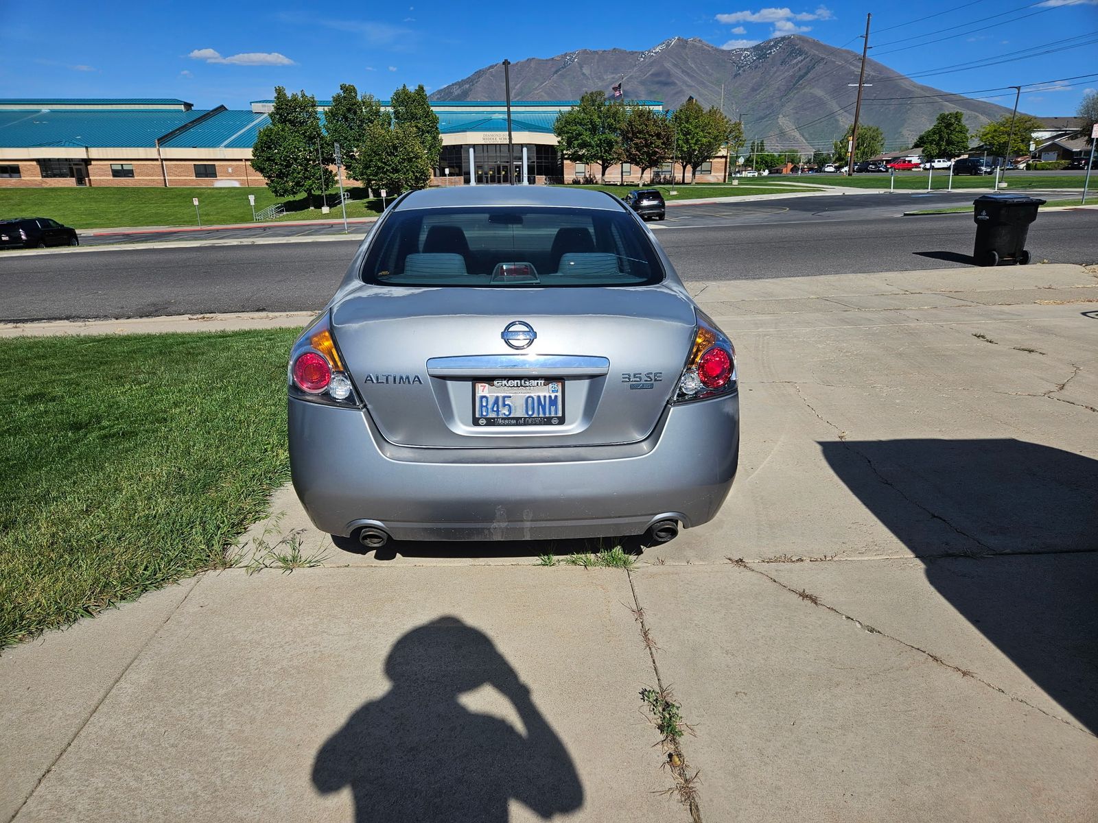 Main image 4