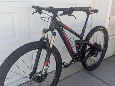 Trek EX-8 - Updated drivetrain, dropper, new fork seals, tubeless. Size M/L (5'7"-5'11")
