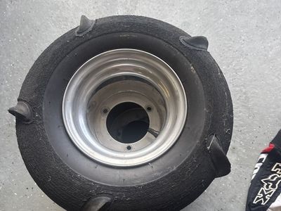 3 lug LT 80 paddle tires