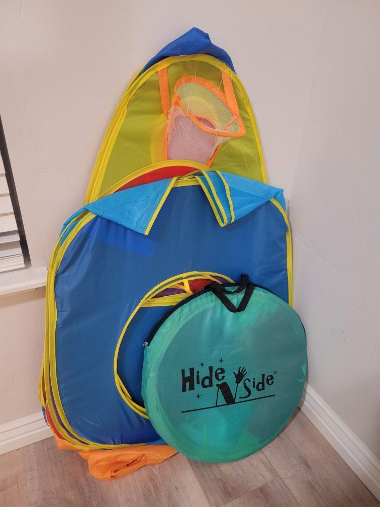 pop up tents and tunnels