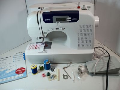 Brother Sewing Machine Computerized CS6000i Working Great Easy to Use