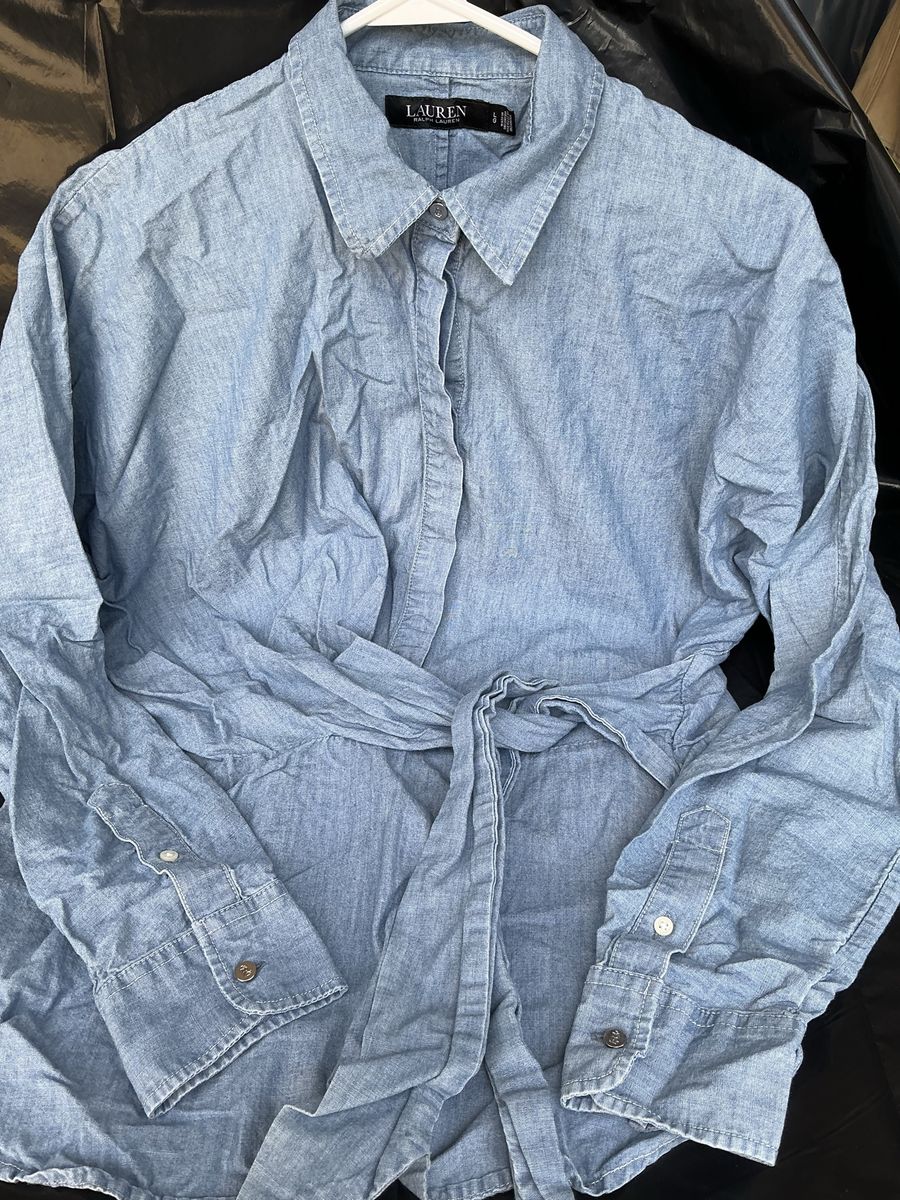 Lauren Ralph Lauren Women's Large Blue Chambray Tie Waist Button Down Shirt