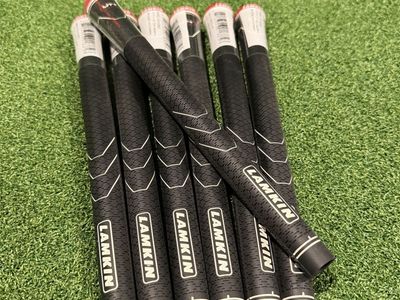 NEW Set of 7 Lamkin UT+ Standard Grips - Black/Red